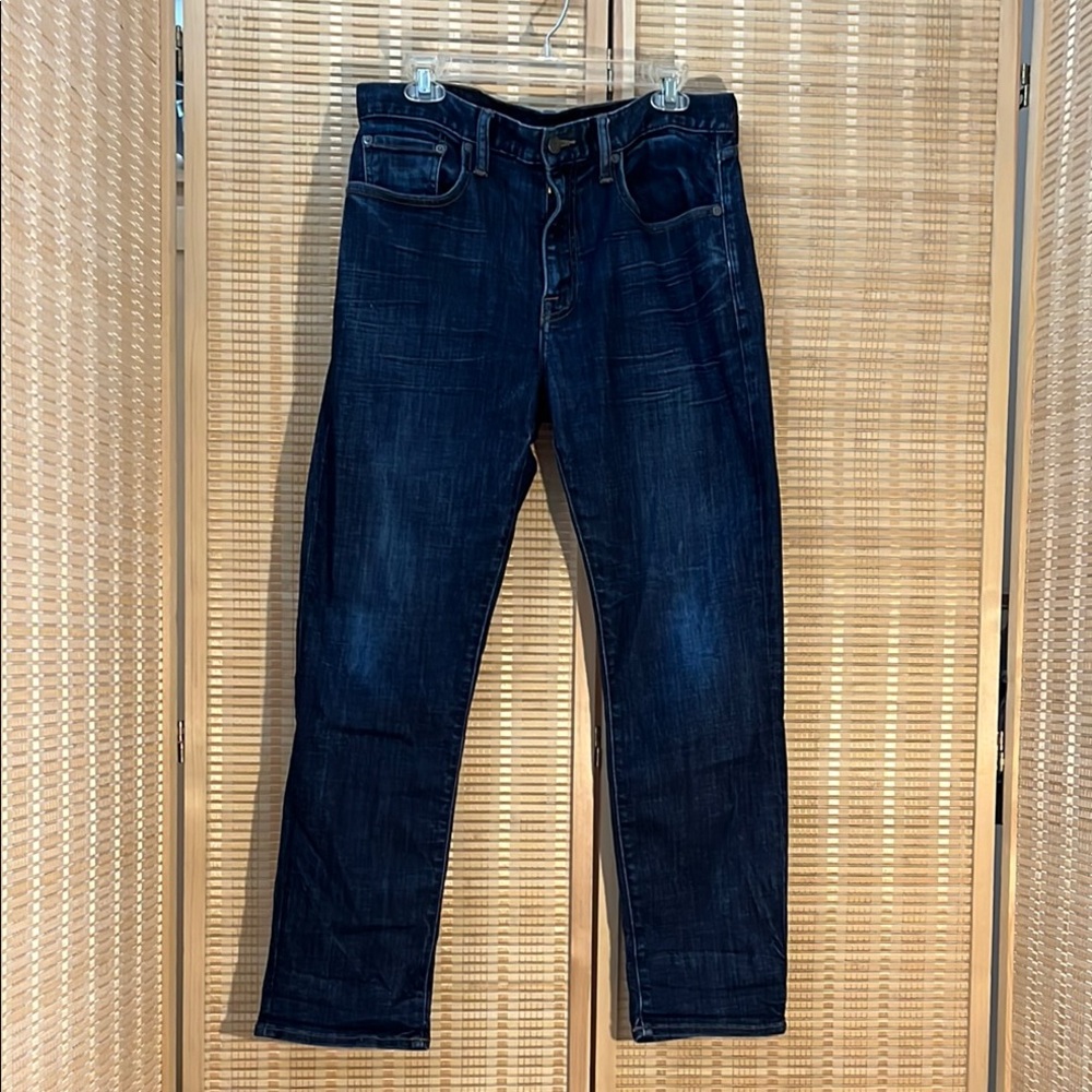 Lucky Brand 410 five pocket Blue Jeans 33/30